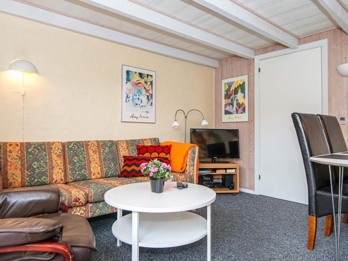 6 Person Holiday Home On A Holiday Park In Hemmet Exterior photo